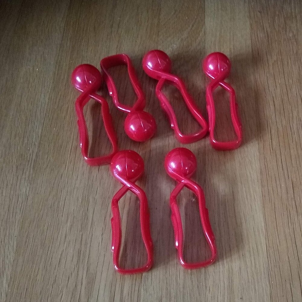 Lakeshore Easy-Squeeze Fine Motor Scoops - Set of 6